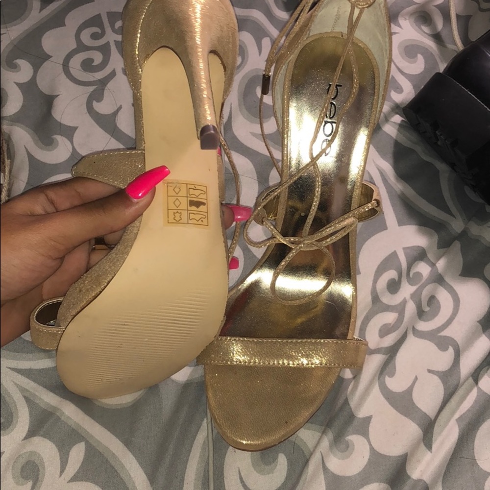Heels - Picture 2 of 2